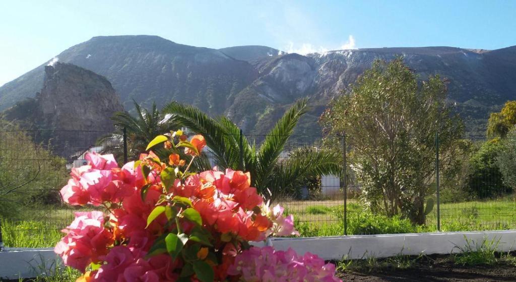 Garden & Sea Villa Vulcano  Exterior foto