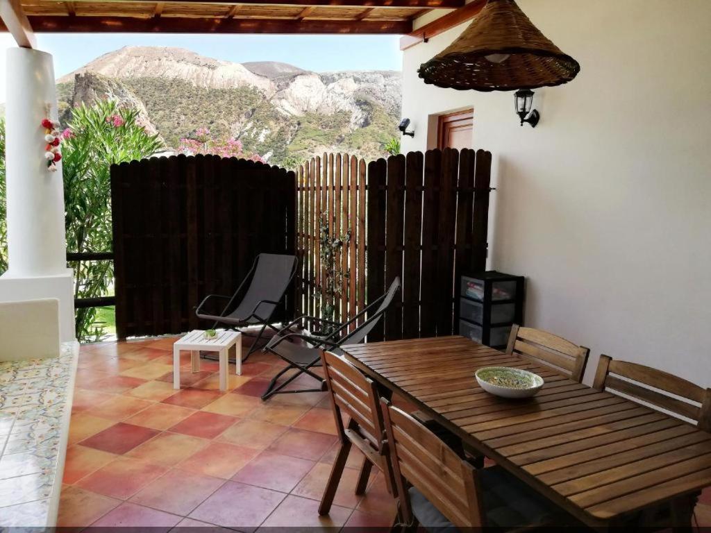 Garden & Sea Villa Vulcano  Exterior foto