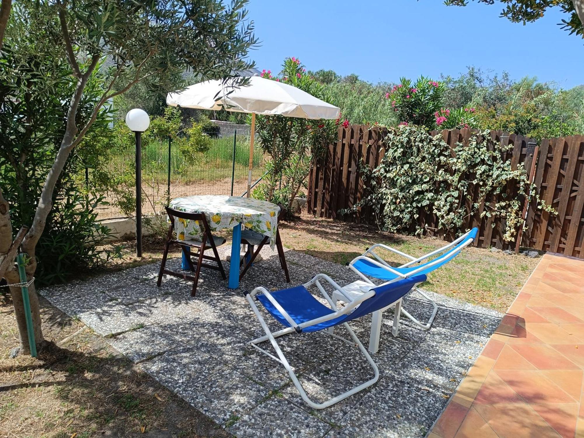 Garden & Sea Villa Vulcano  Exterior foto