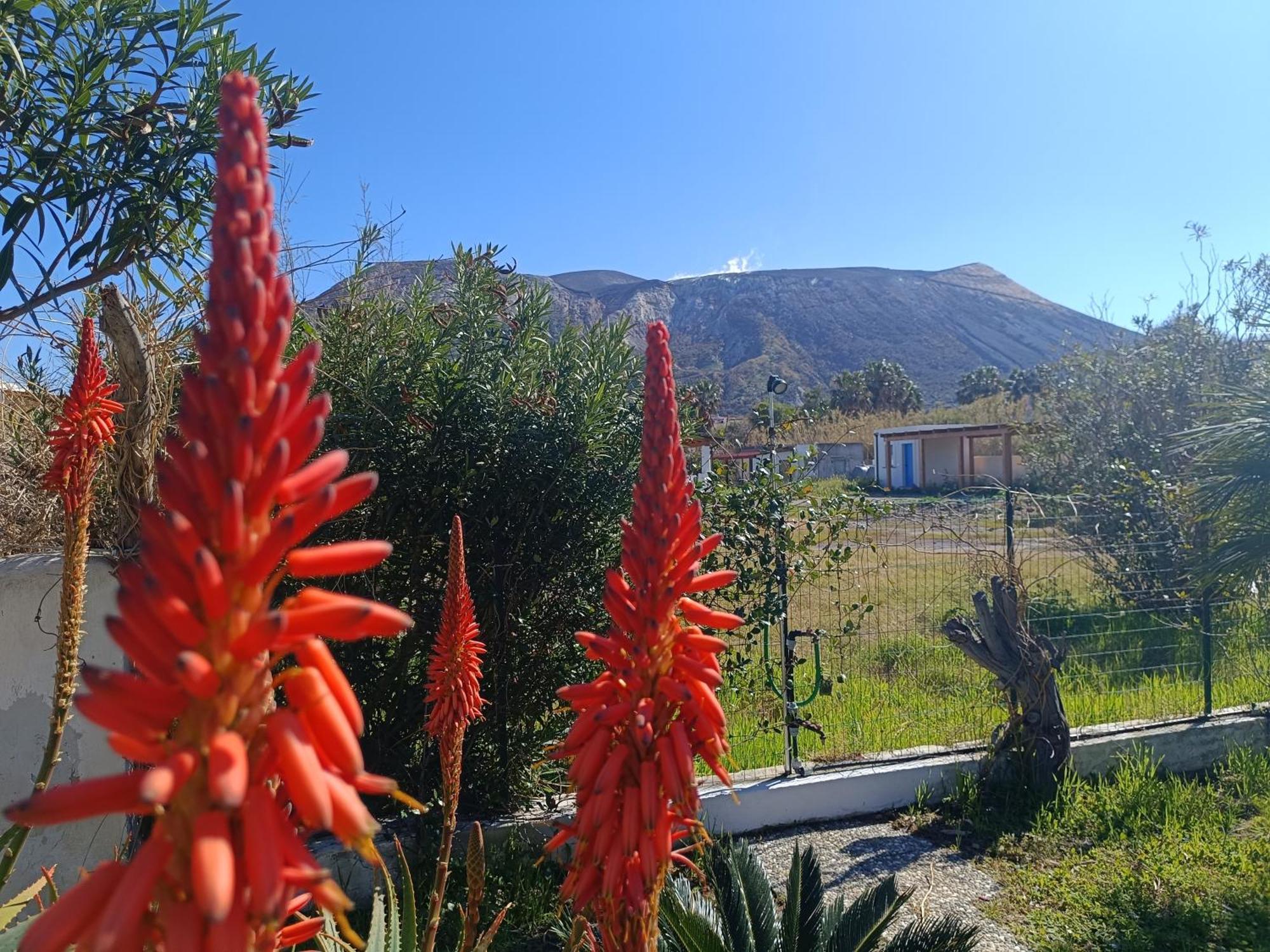 Garden & Sea Villa Vulcano  Exterior foto